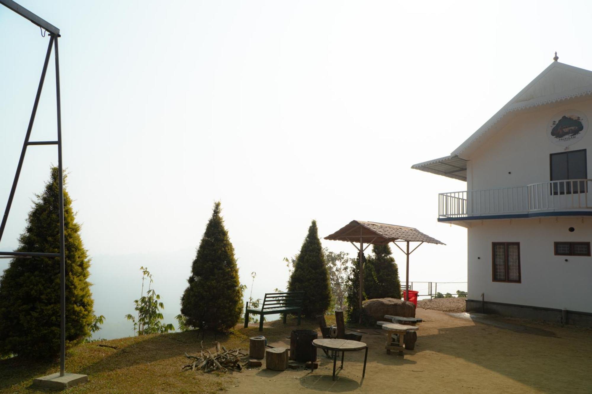 Palkulam Heights Villa Kumudi Eksteriør bilde